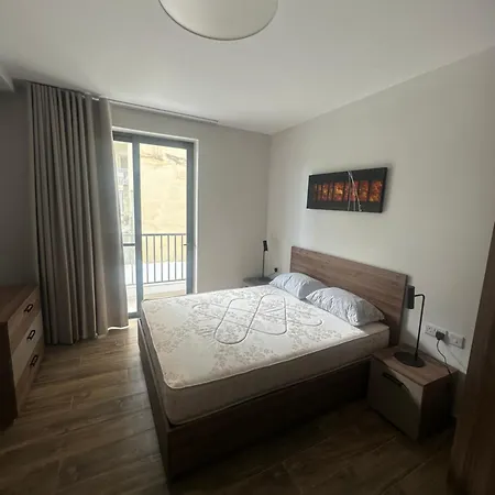1 Room In A Shared 3 Bedrrom Apartment In Swieqi 10 Mins Away From Paceville And Beach Saint Julian's Exterior photo